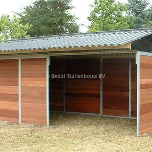 Stal mit offen Seite & einlaufstal